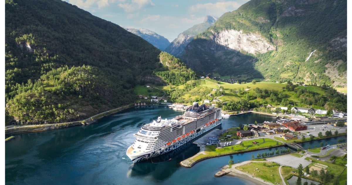Cruise ship approaching the coast on The Western Sounding